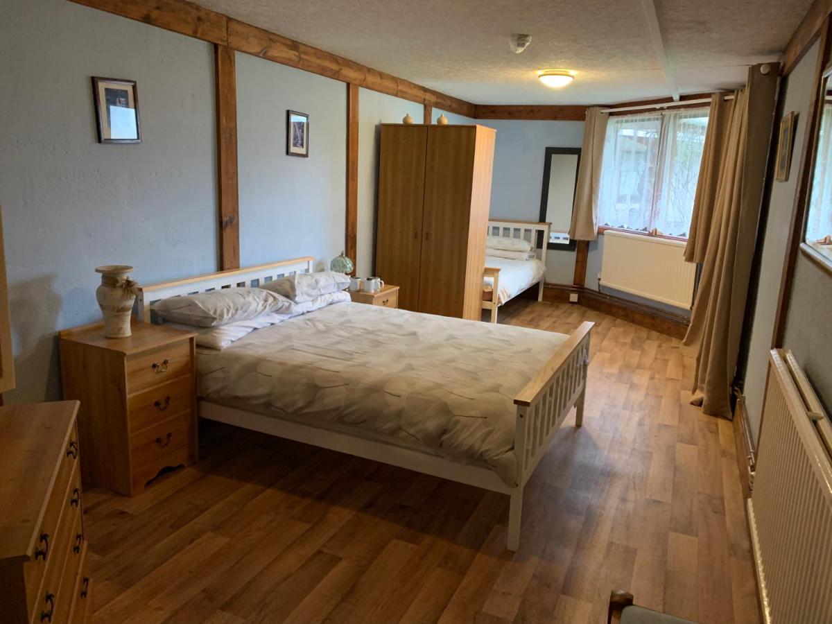 Hafan Y Coed - Haven Of Trees Bed & Breakfast Abercraf Exterior foto